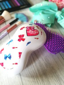 The JoJo Hairbrush - White 