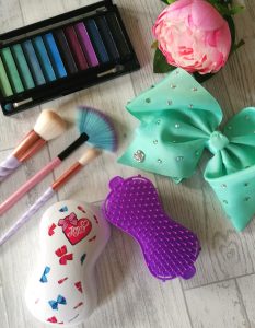 JoJo Hairbrush Review