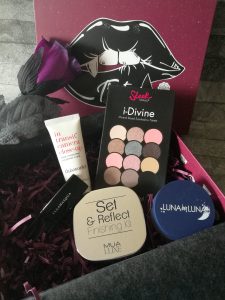 October 18 Glossybox - Contents