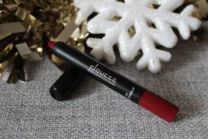 December 18 Glossybox Review - Lip Crayon