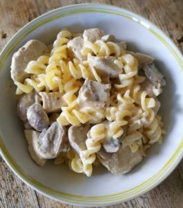 5 Slow Cooker Recipes - Creamy Chicken Pasta